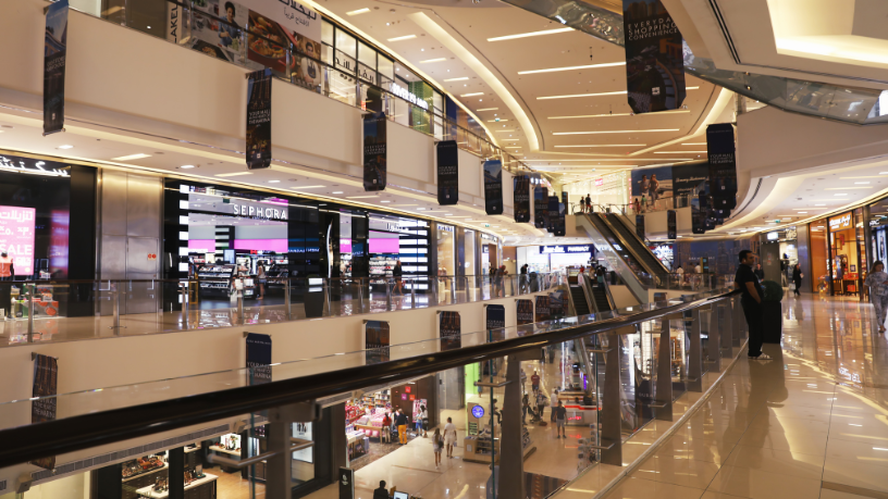 Dubai Mall: o maior shopping do mundo e o novo símbolo do consumo e do lazer em Dubai