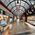 Qual é o maior shopping do mundo e o que ele revela sobre o futuro dos centros de compras
